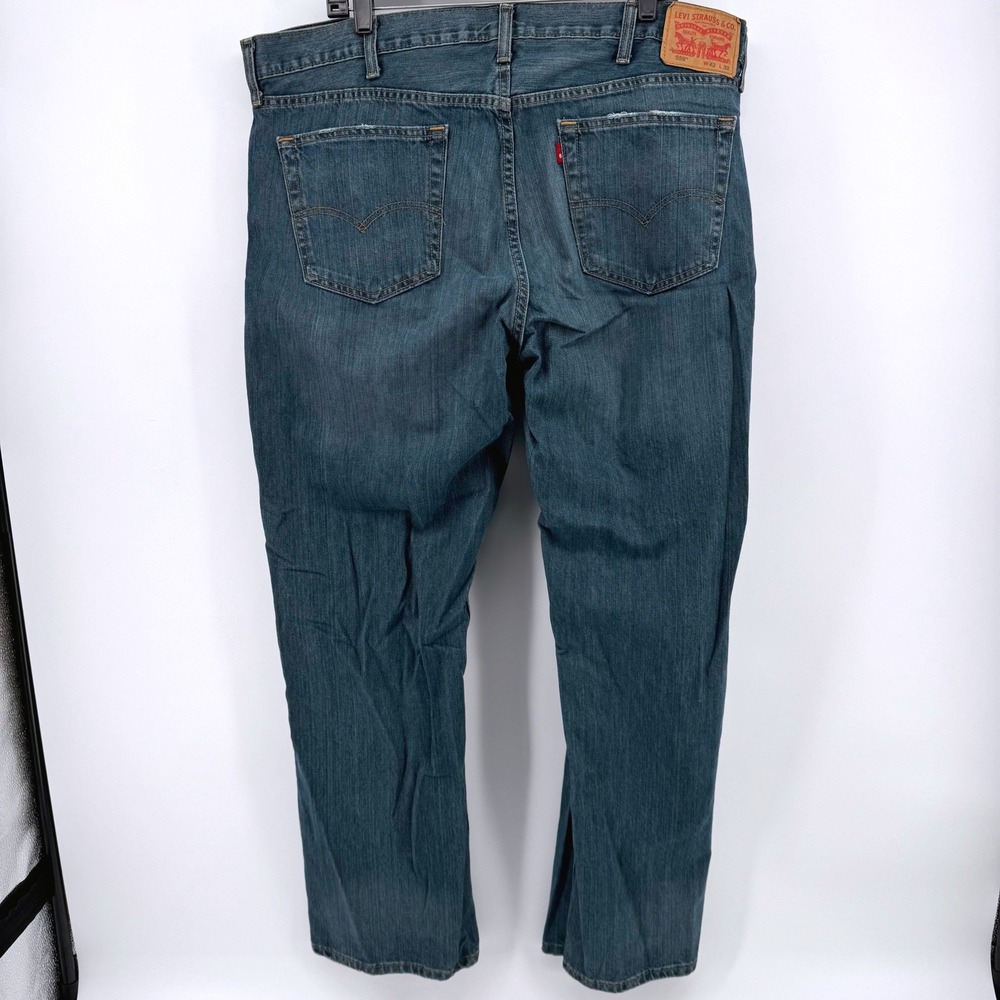 Levis 559 Relaxed Straight Mens 42x32 Jeans Blue Medium Wash Stretch Cotton - Picture 3 of 7
